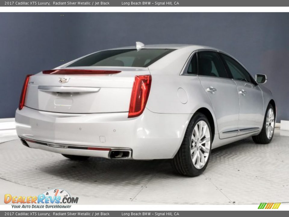 2017 Cadillac XTS Luxury Radiant Silver Metallic / Jet Black Photo #17