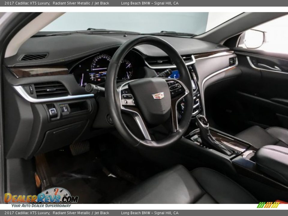 2017 Cadillac XTS Luxury Radiant Silver Metallic / Jet Black Photo #20