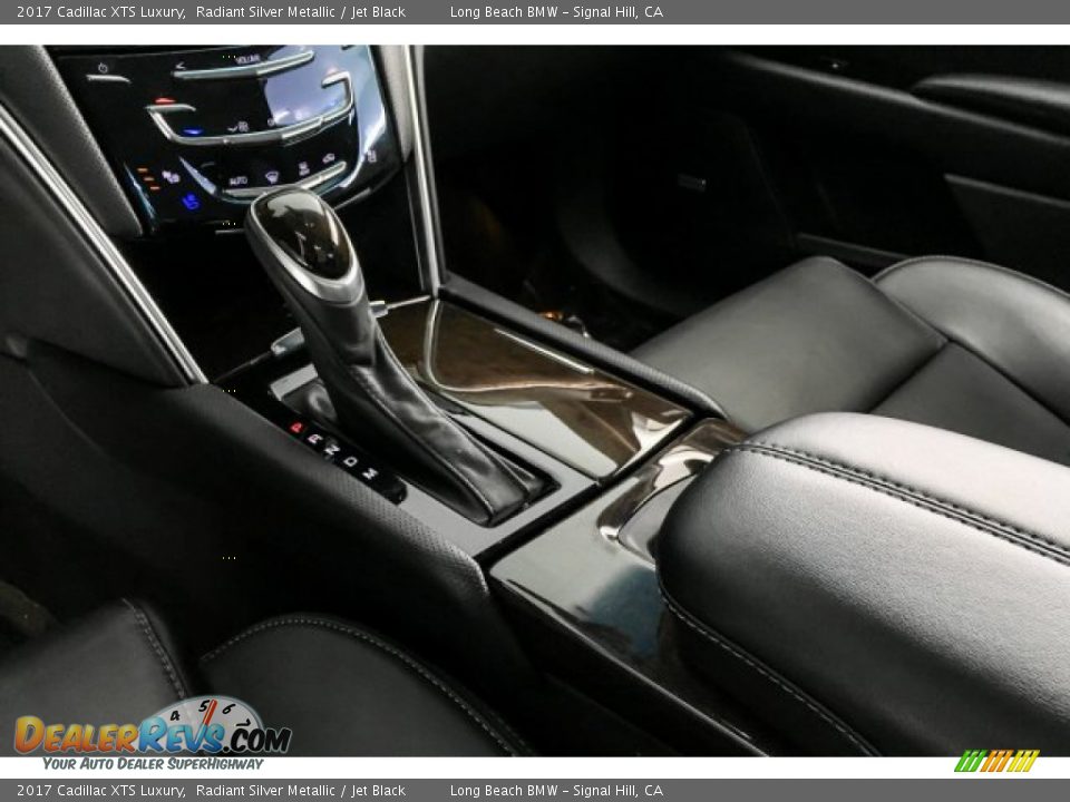 2017 Cadillac XTS Luxury Radiant Silver Metallic / Jet Black Photo #21