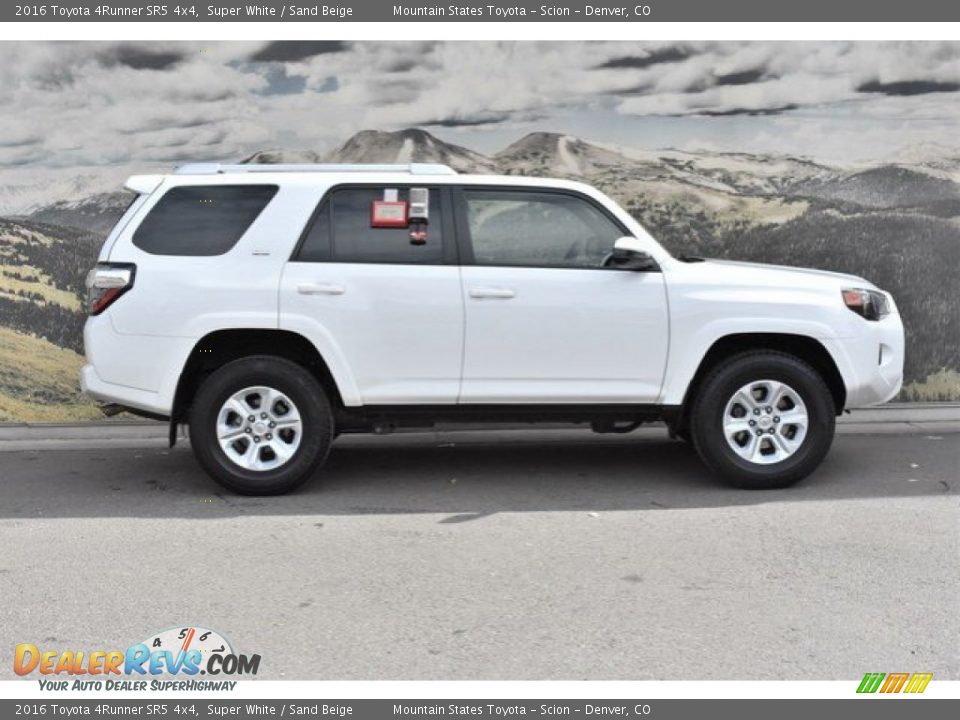 2016 Toyota 4Runner SR5 4x4 Super White / Sand Beige Photo #2