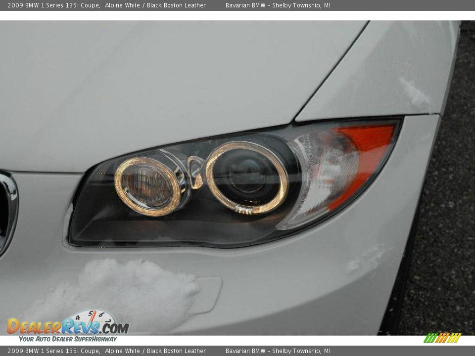 2009 BMW 1 Series 135i Coupe Alpine White / Black Boston Leather Photo #9