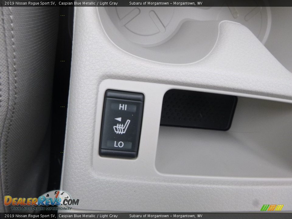 Controls of 2019 Nissan Rogue Sport SV Photo #16