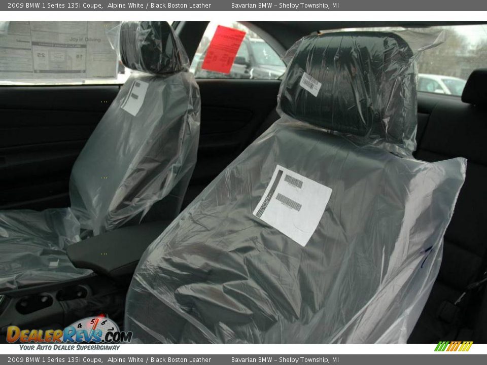 2009 BMW 1 Series 135i Coupe Alpine White / Black Boston Leather Photo #12