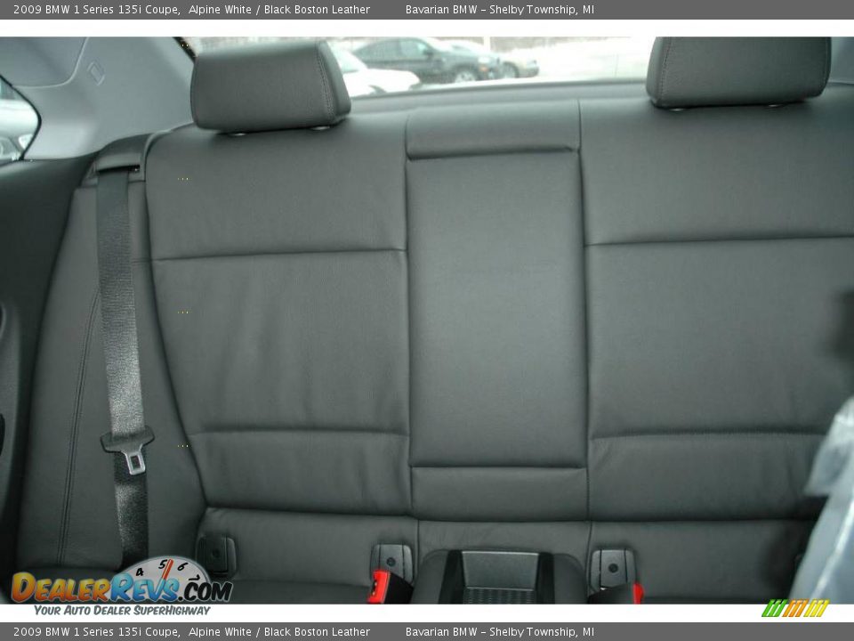2009 BMW 1 Series 135i Coupe Alpine White / Black Boston Leather Photo #13