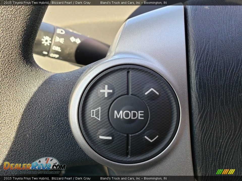 2015 Toyota Prius Two Hybrid Blizzard Pearl / Dark Gray Photo #10