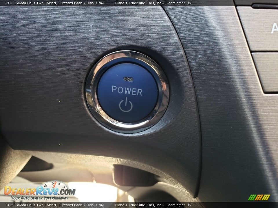 2015 Toyota Prius Two Hybrid Blizzard Pearl / Dark Gray Photo #15