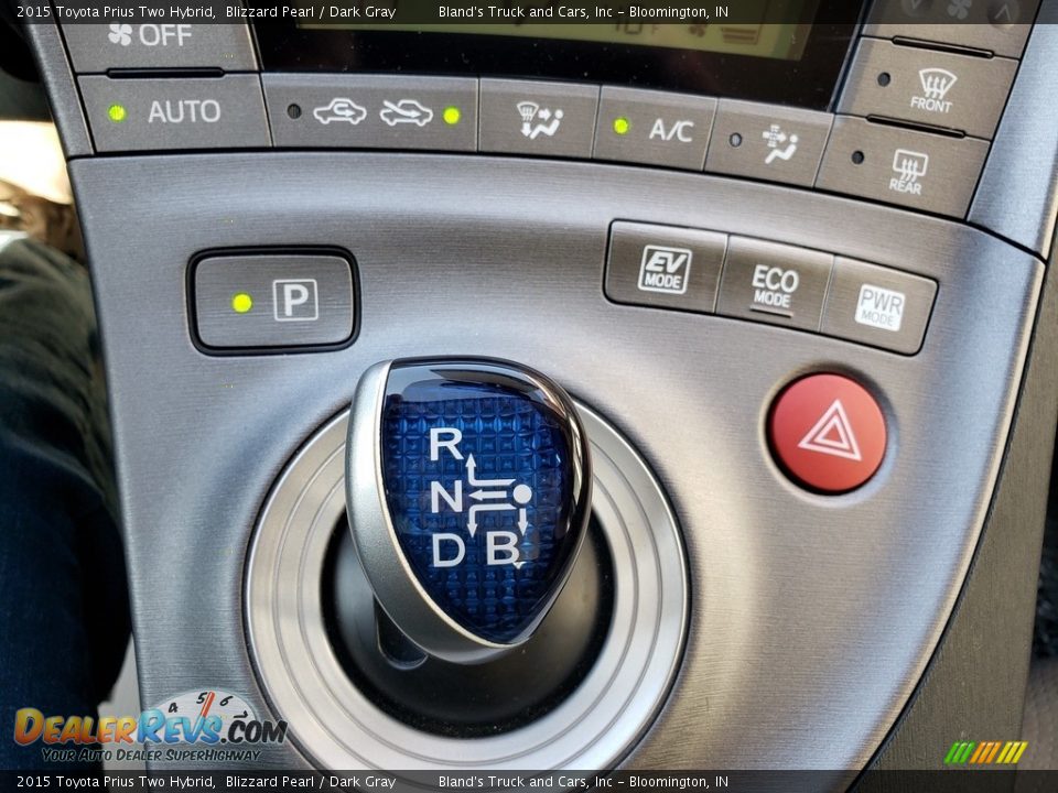 2015 Toyota Prius Two Hybrid Blizzard Pearl / Dark Gray Photo #22