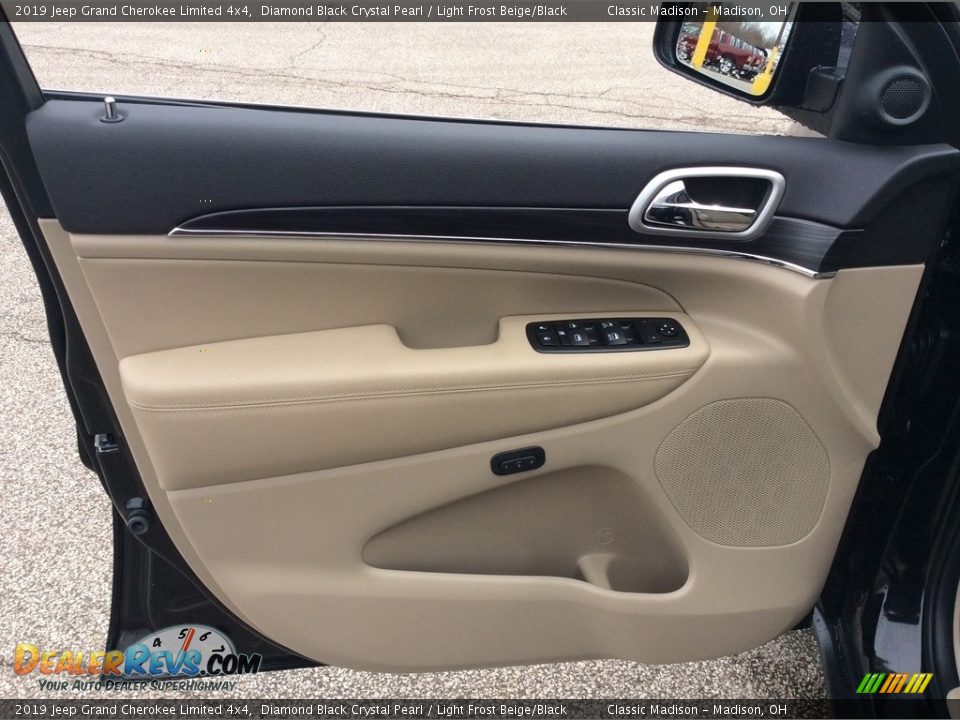 2019 Jeep Grand Cherokee Limited 4x4 Diamond Black Crystal Pearl / Light Frost Beige/Black Photo #7