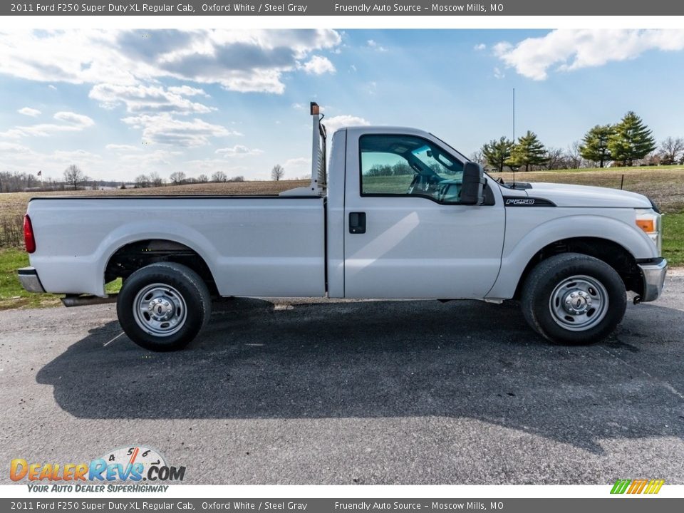 2011 Ford F250 Super Duty XL Regular Cab Oxford White / Steel Gray Photo #3