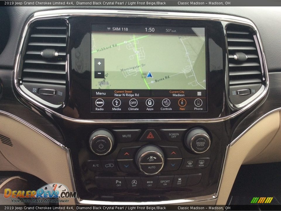 2019 Jeep Grand Cherokee Limited 4x4 Diamond Black Crystal Pearl / Light Frost Beige/Black Photo #15