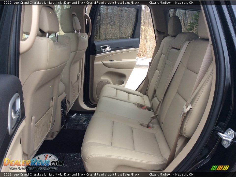 2019 Jeep Grand Cherokee Limited 4x4 Diamond Black Crystal Pearl / Light Frost Beige/Black Photo #17