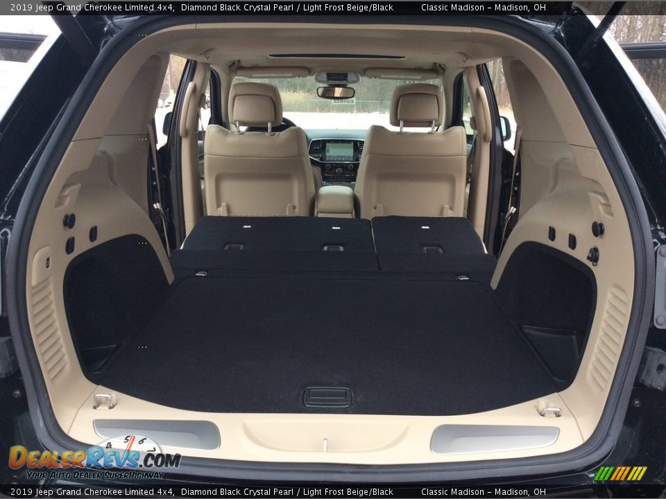 2019 Jeep Grand Cherokee Limited 4x4 Diamond Black Crystal Pearl / Light Frost Beige/Black Photo #19