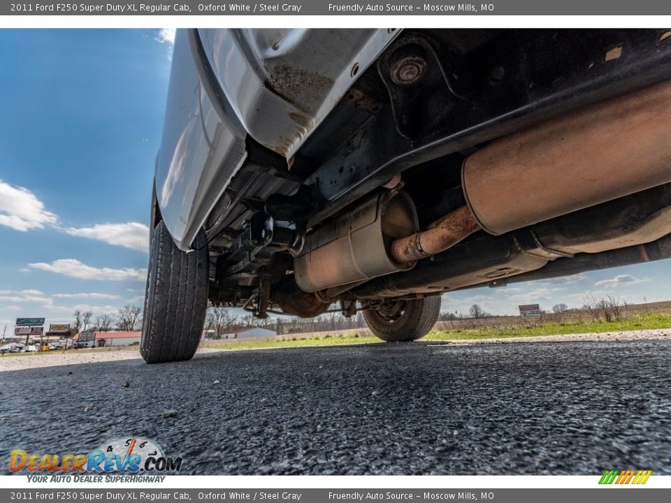 2011 Ford F250 Super Duty XL Regular Cab Oxford White / Steel Gray Photo #12