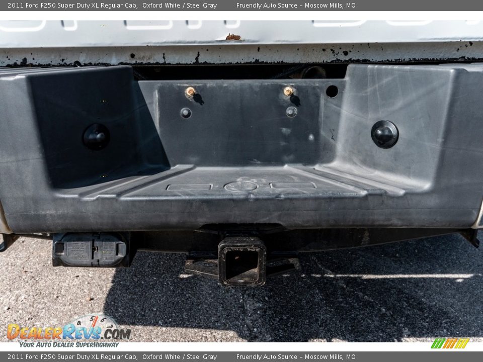 2011 Ford F250 Super Duty XL Regular Cab Oxford White / Steel Gray Photo #19