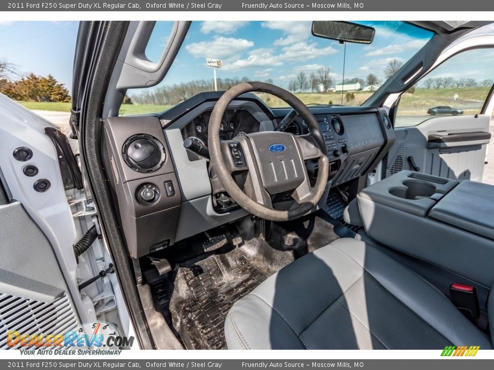 2011 Ford F250 Super Duty XL Regular Cab Oxford White / Steel Gray Photo #22