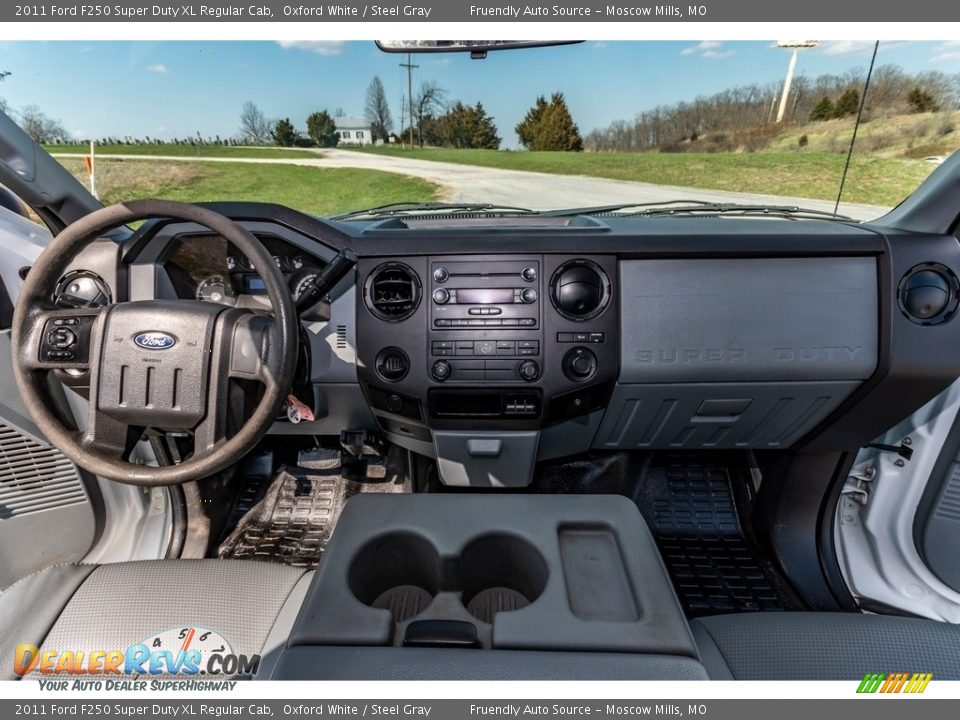 2011 Ford F250 Super Duty XL Regular Cab Oxford White / Steel Gray Photo #28