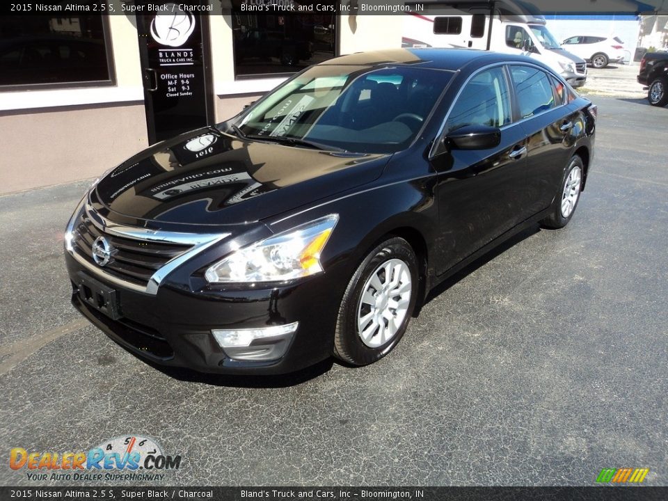 2015 Nissan Altima 2.5 S Super Black / Charcoal Photo #2