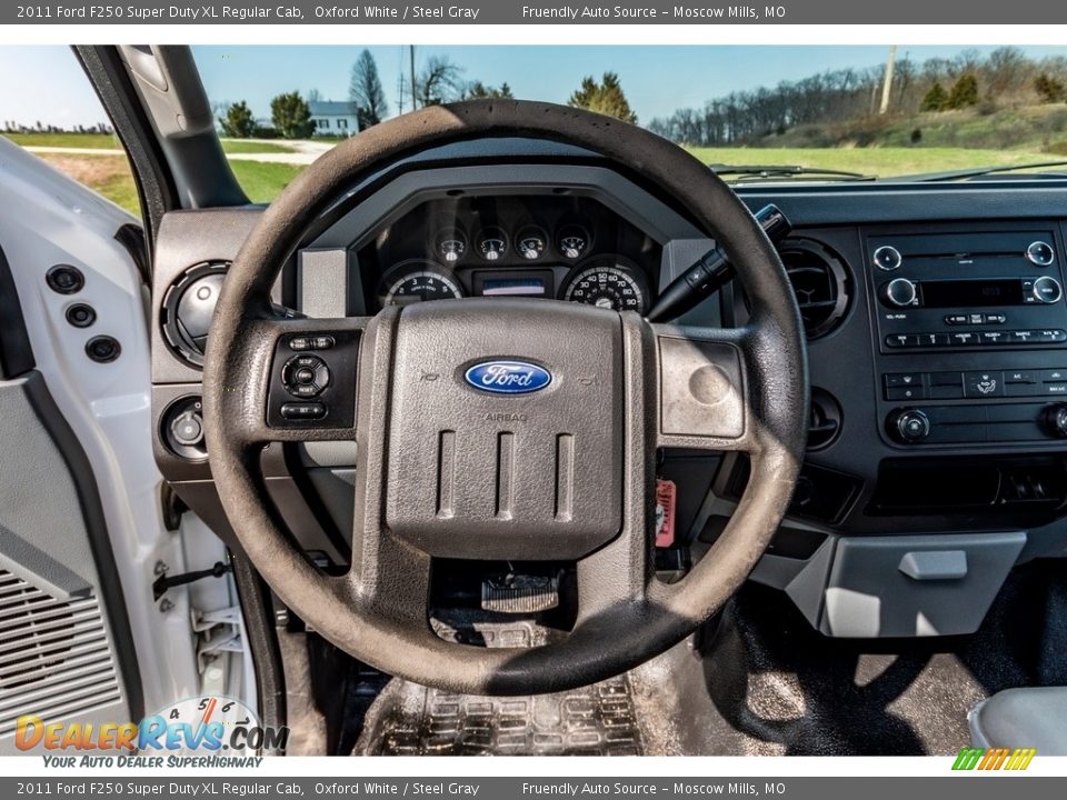 2011 Ford F250 Super Duty XL Regular Cab Oxford White / Steel Gray Photo #30