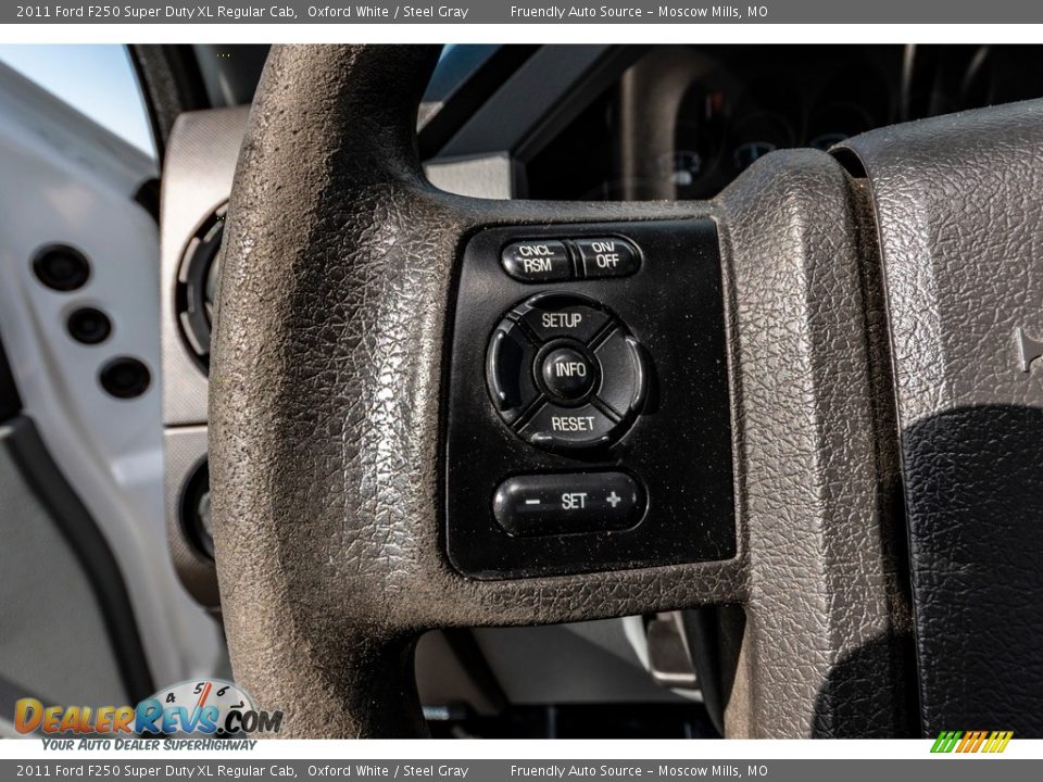 2011 Ford F250 Super Duty XL Regular Cab Oxford White / Steel Gray Photo #31