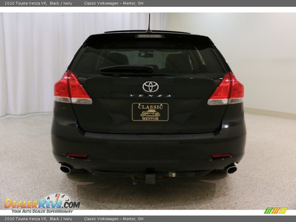 2010 Toyota Venza V6 Black / Ivory Photo #20