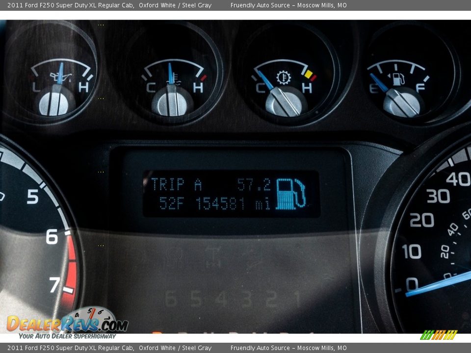 2011 Ford F250 Super Duty XL Regular Cab Oxford White / Steel Gray Photo #33