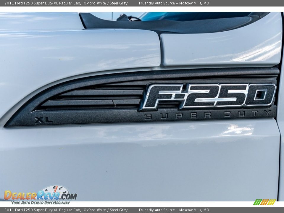 2011 Ford F250 Super Duty XL Regular Cab Oxford White / Steel Gray Photo #36