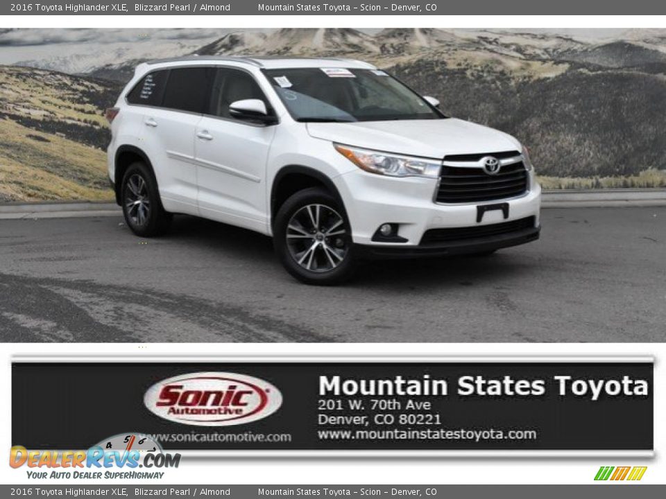 2016 Toyota Highlander XLE Blizzard Pearl / Almond Photo #1