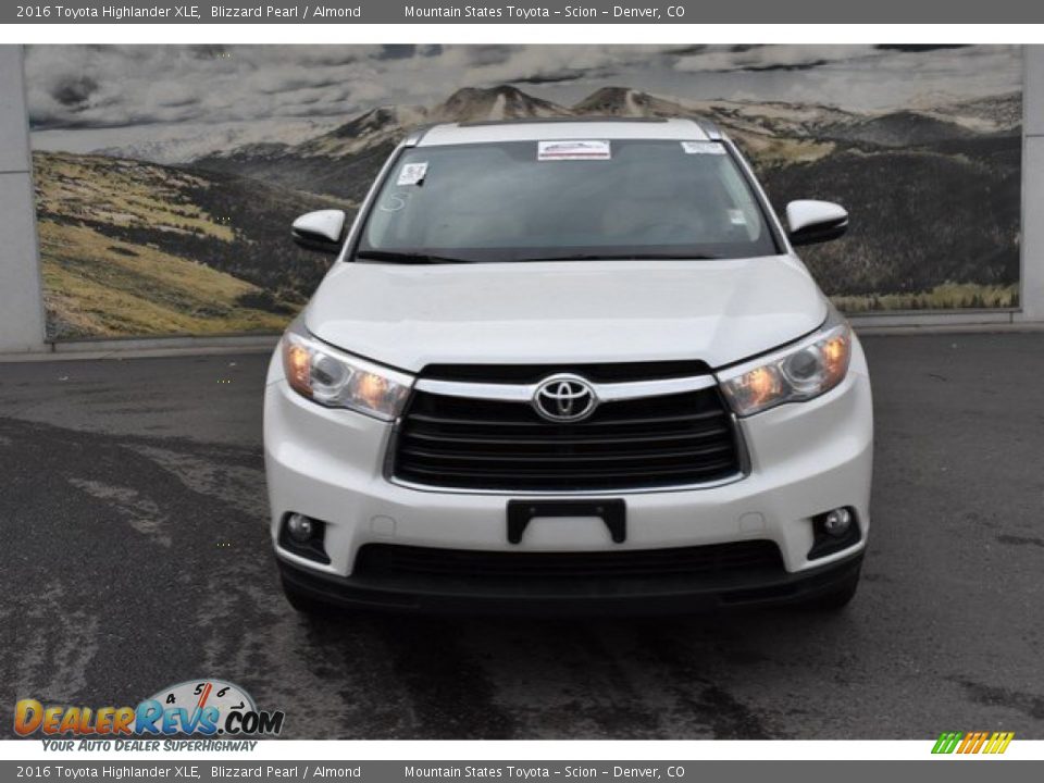 2016 Toyota Highlander XLE Blizzard Pearl / Almond Photo #8