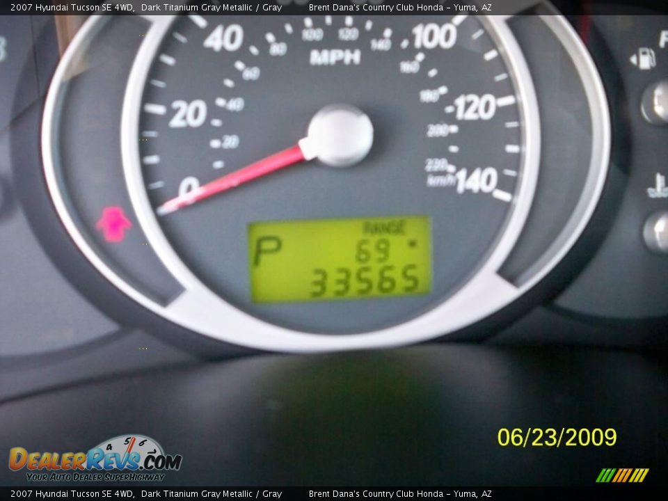 2007 Hyundai Tucson SE 4WD Dark Titanium Gray Metallic / Gray Photo #6