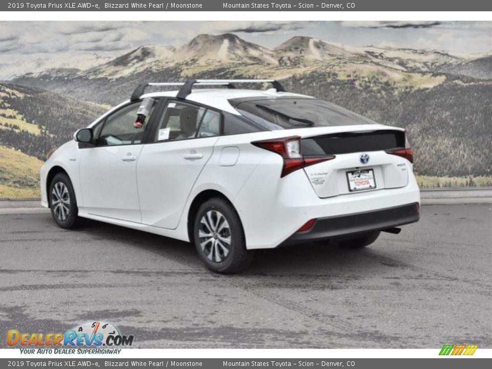 2019 Toyota Prius XLE AWD-e Blizzard White Pearl / Moonstone Photo #3