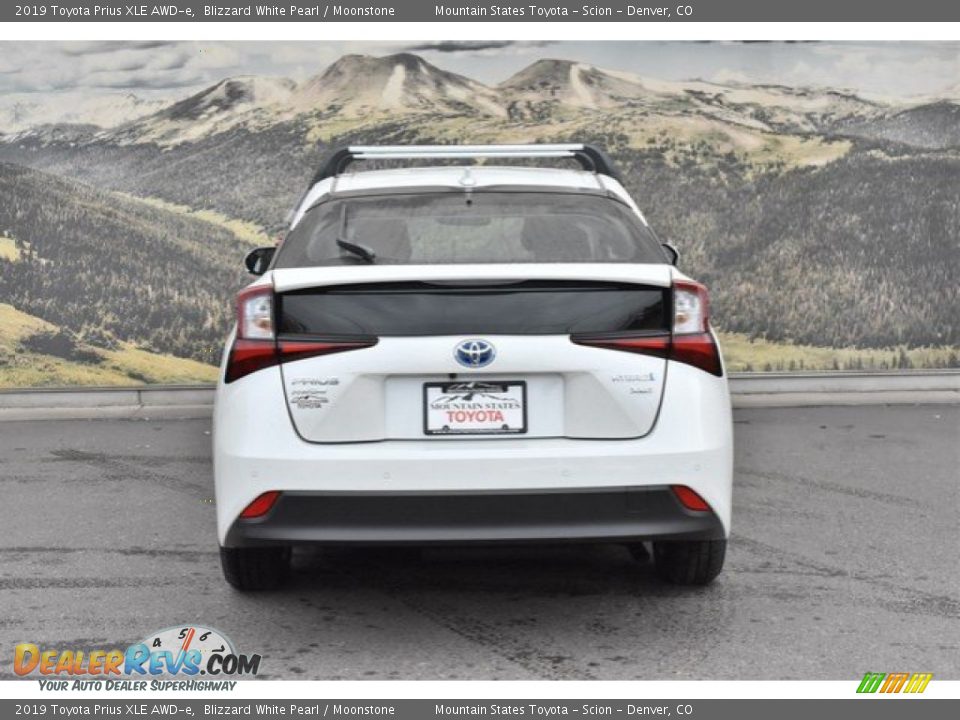 2019 Toyota Prius XLE AWD-e Blizzard White Pearl / Moonstone Photo #4
