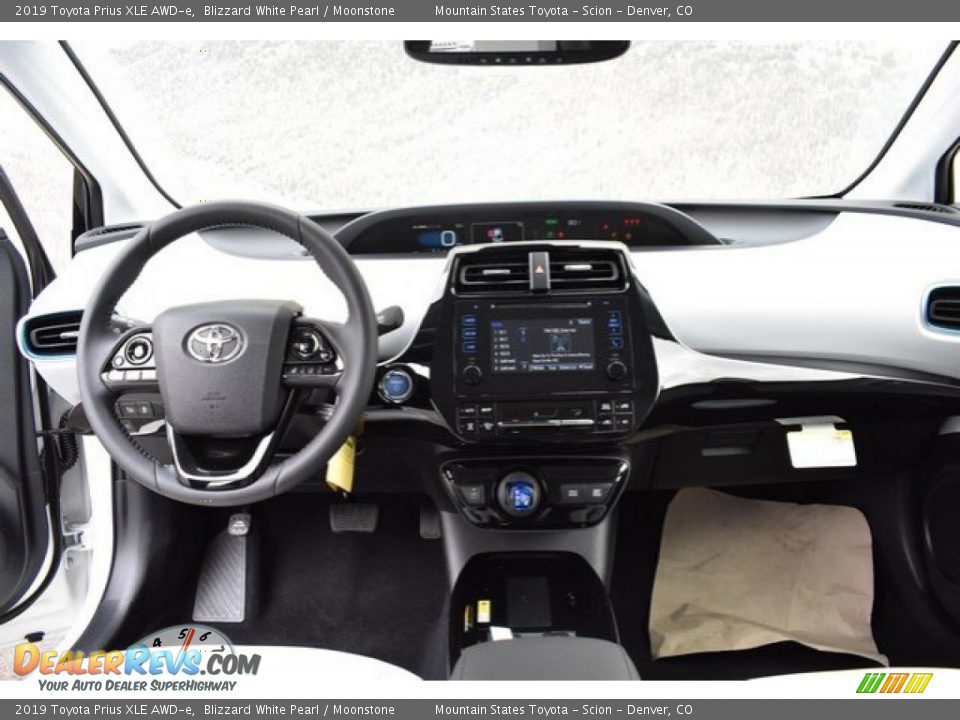 2019 Toyota Prius XLE AWD-e Blizzard White Pearl / Moonstone Photo #7
