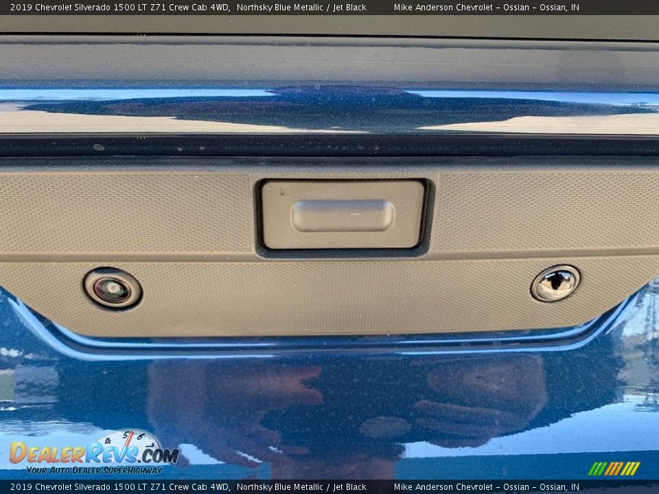 2019 Chevrolet Silverado 1500 LT Z71 Crew Cab 4WD Northsky Blue Metallic / Jet Black Photo #12