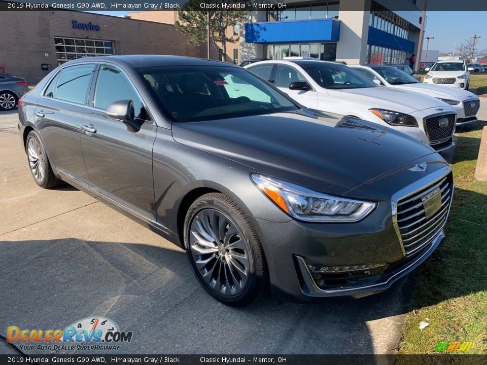 Front 3/4 View of 2019 Hyundai Genesis G90 AWD Photo #2