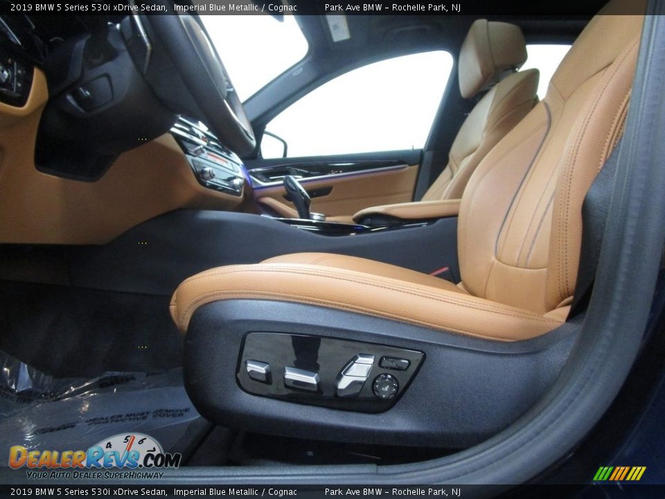 2019 BMW 5 Series 530i xDrive Sedan Imperial Blue Metallic / Cognac Photo #8