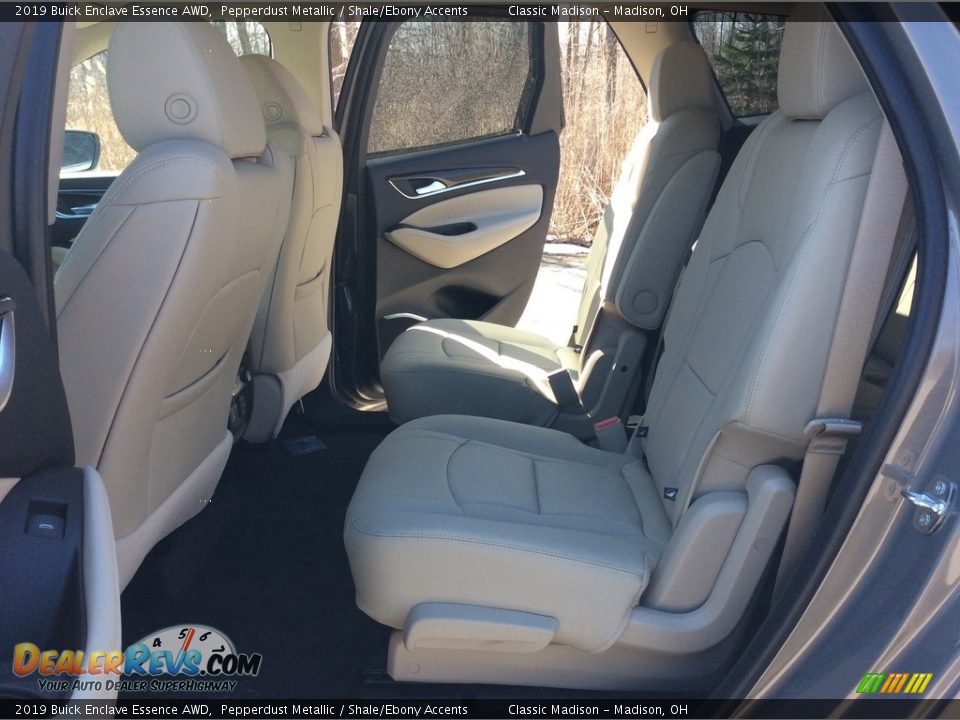 2019 Buick Enclave Essence AWD Pepperdust Metallic / Shale/Ebony Accents Photo #16