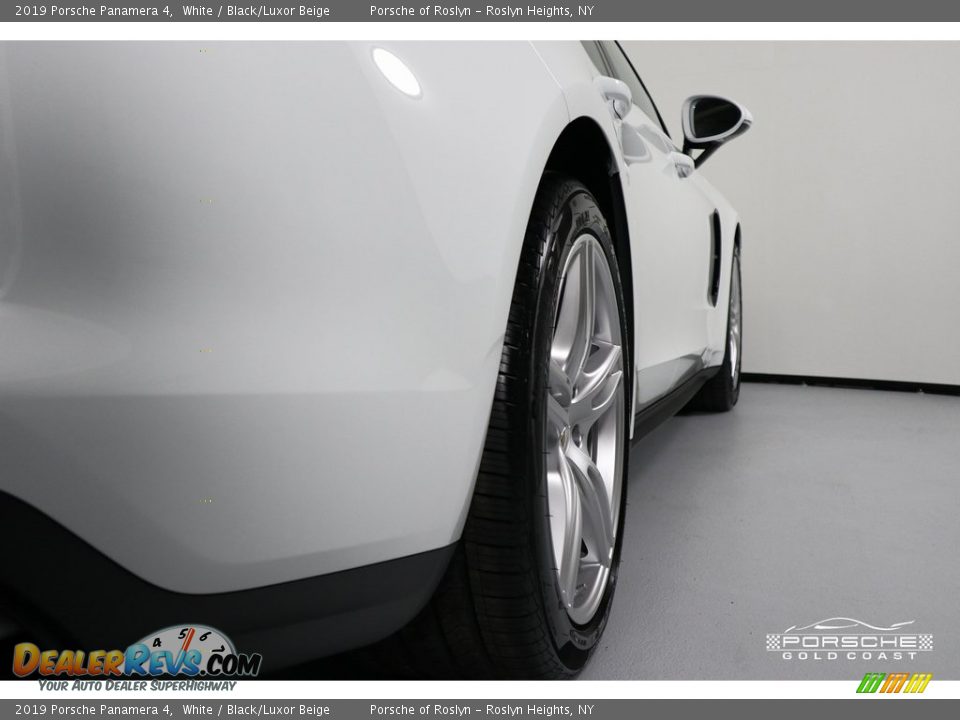 2019 Porsche Panamera 4 White / Black/Luxor Beige Photo #10