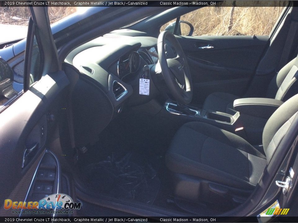 2019 Chevrolet Cruze LT Hatchback Graphite Metallic / Jet Black/­Galvanized Photo #11