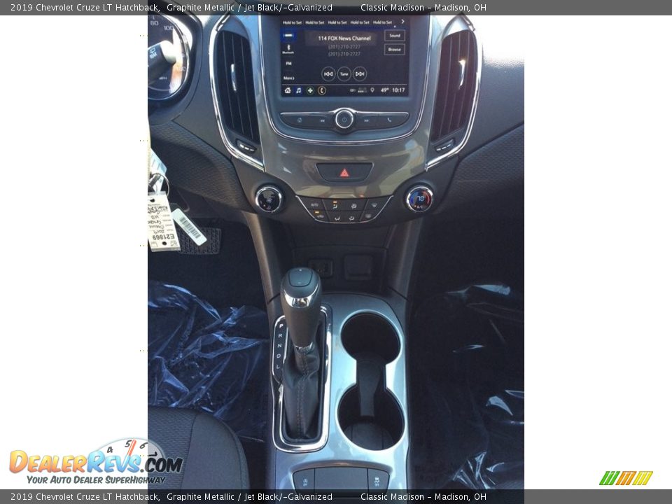 2019 Chevrolet Cruze LT Hatchback Graphite Metallic / Jet Black/­Galvanized Photo #13