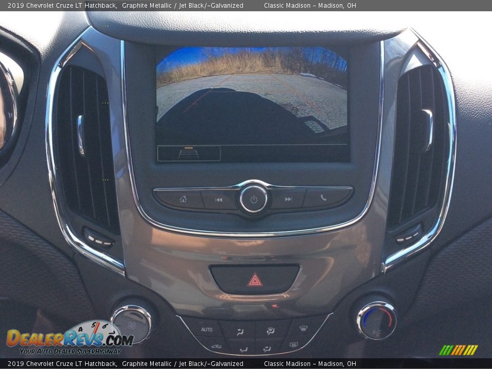 2019 Chevrolet Cruze LT Hatchback Graphite Metallic / Jet Black/­Galvanized Photo #20