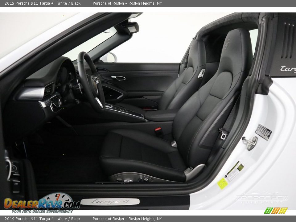 2019 Porsche 911 Targa 4 White / Black Photo #12