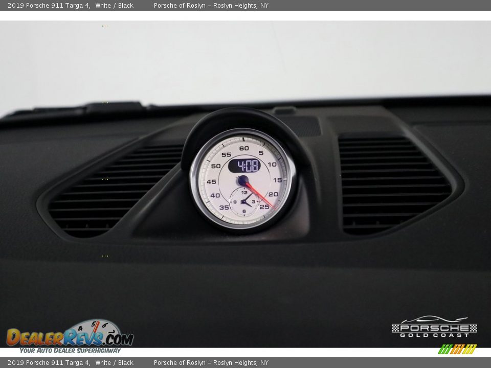 2019 Porsche 911 Targa 4 White / Black Photo #16