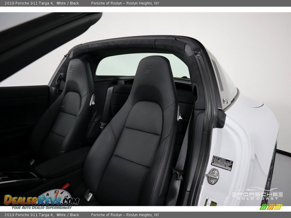 2019 Porsche 911 Targa 4 White / Black Photo #20