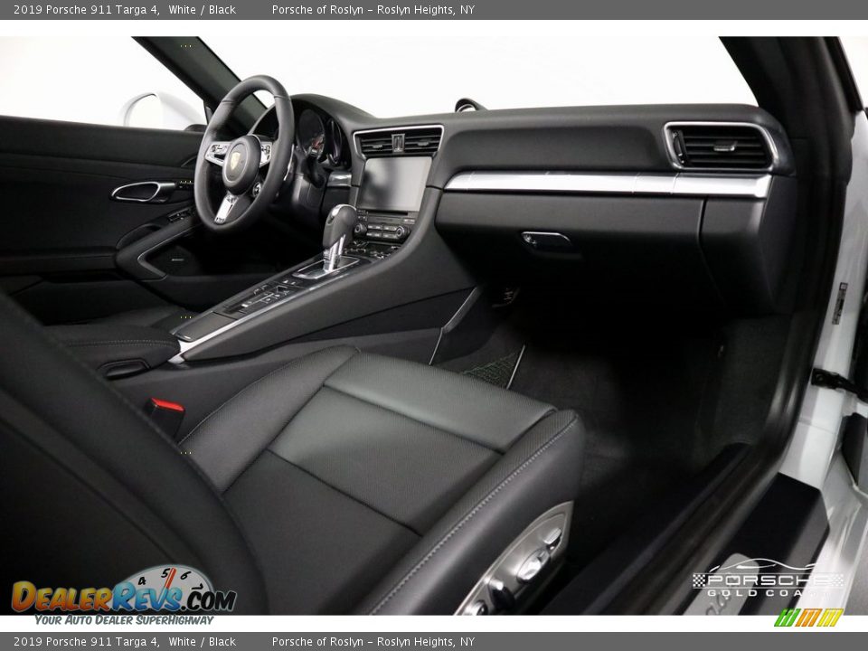 2019 Porsche 911 Targa 4 White / Black Photo #23