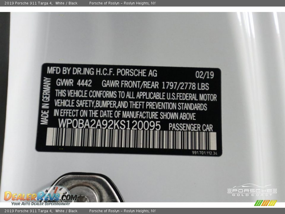 2019 Porsche 911 Targa 4 White / Black Photo #32