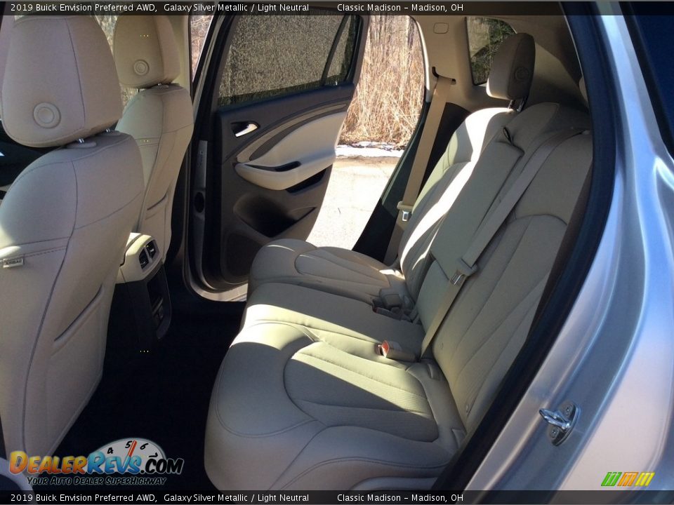 2019 Buick Envision Preferred AWD Galaxy Silver Metallic / Light Neutral Photo #15