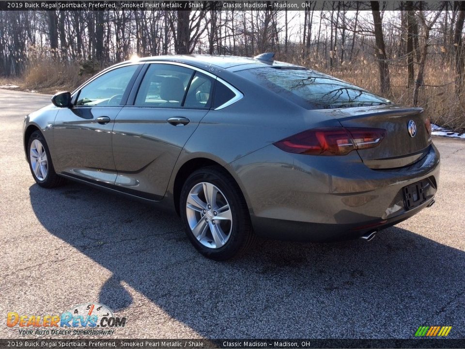 2019 Buick Regal Sportback Preferred Smoked Pearl Metallic / Shale Photo #4