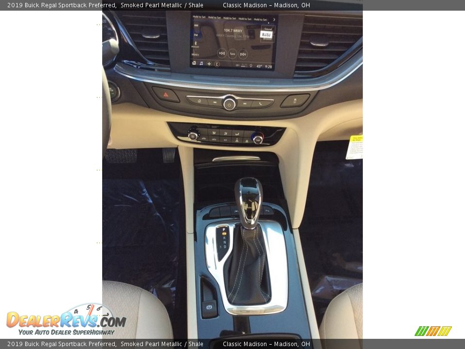 2019 Buick Regal Sportback Preferred Smoked Pearl Metallic / Shale Photo #14