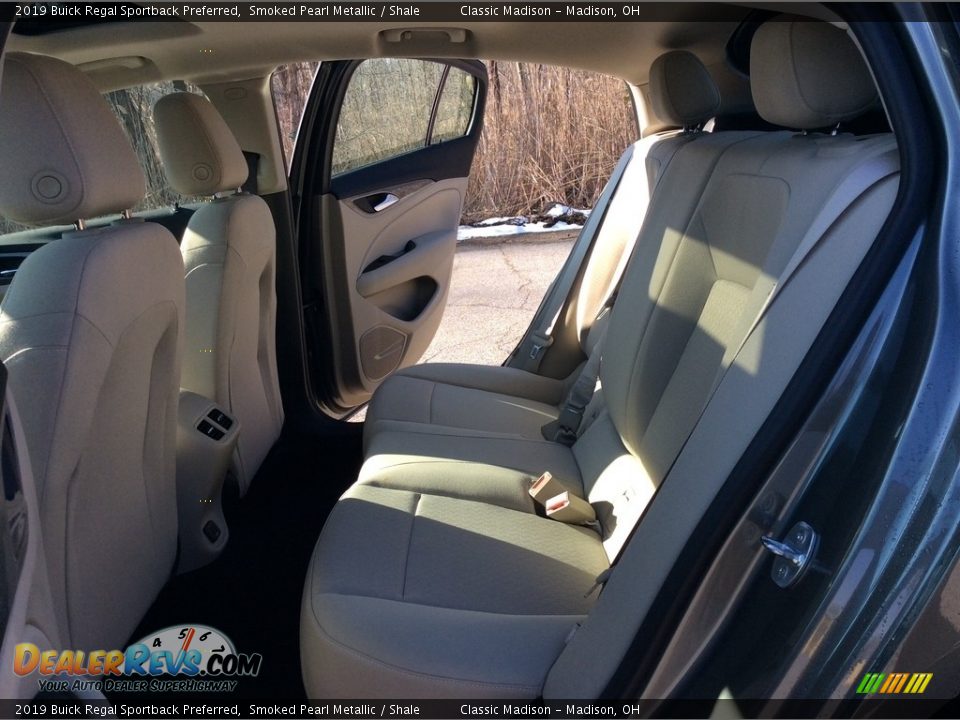 2019 Buick Regal Sportback Preferred Smoked Pearl Metallic / Shale Photo #22