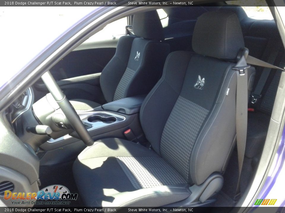 Front Seat of 2018 Dodge Challenger R/T Scat Pack Photo #10